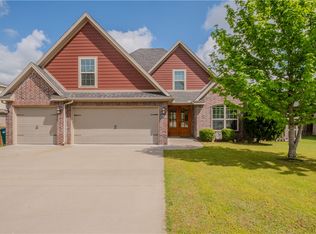 1700 Sweetbriar Way, Way, AR 72719