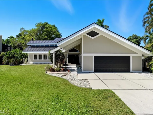 330 Prather Dr, Fort Myers, FL 33919