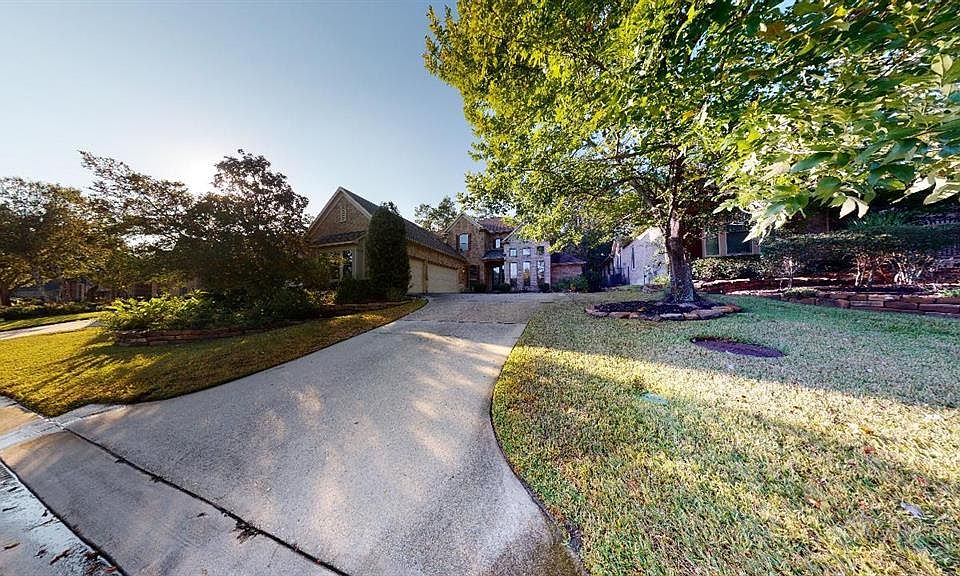 1st image of 31 Delmar Green Pl