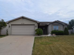 1027 Oak Bay Run, Fort Wayne, IN 46825