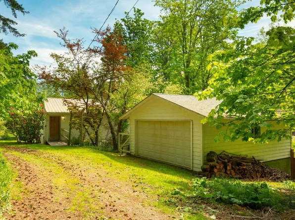 508 Collins Rd, Bowen Island, BC V0N 1G1