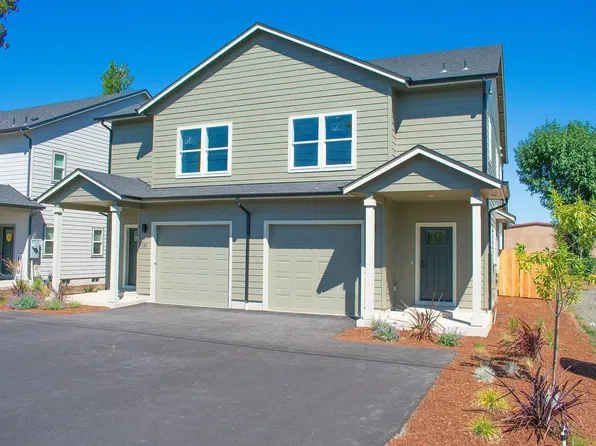 129 Sweet Ln, Cottage Grove, OR
