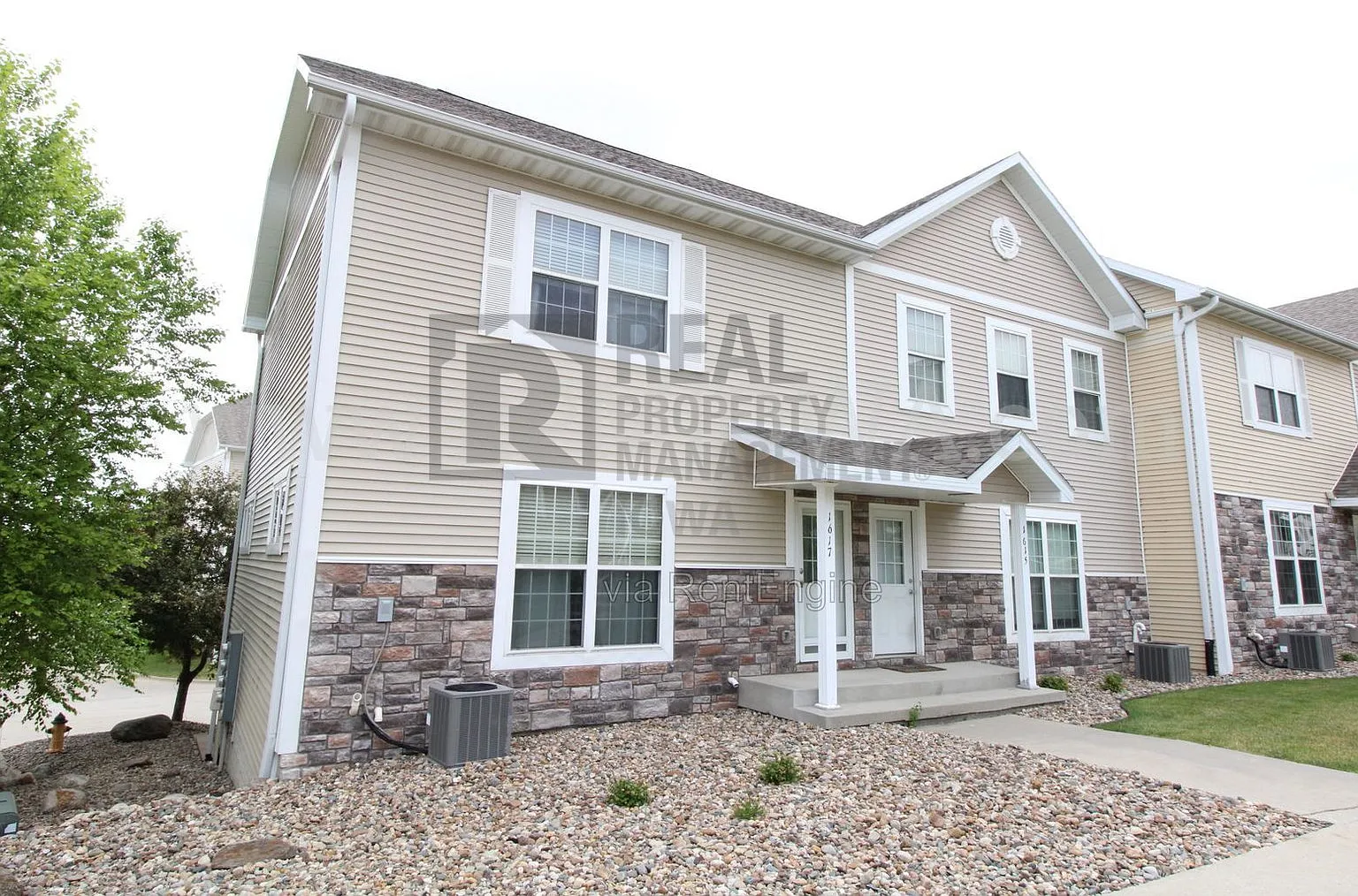 2 bed, 2.5 bath, 1440 sqft, $1,695 — Photo 1