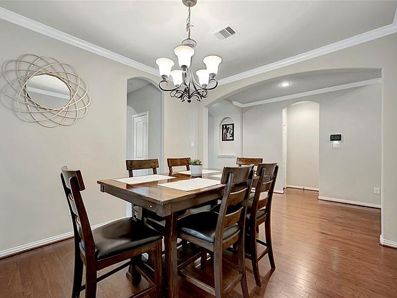 5th image of 6816 Linden Creek Lane