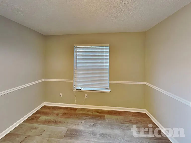 4430 Reserve Hill Xing — Photo 3
