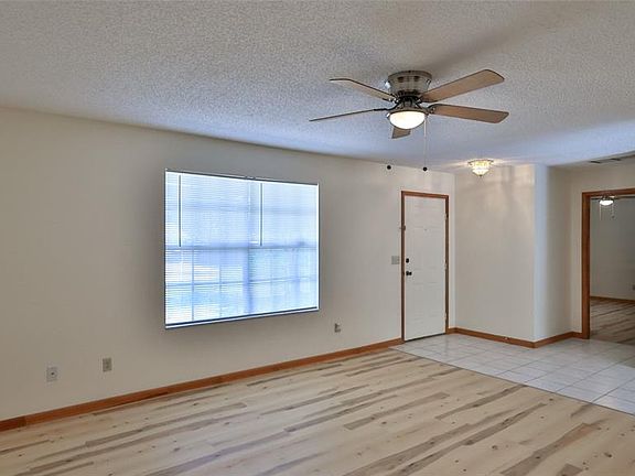 4th image of 3103 Juniper Dr