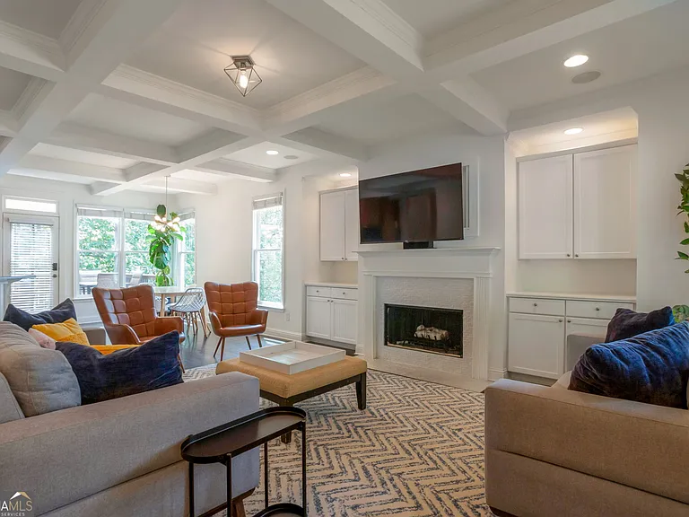 2524 Kickerillo Way SE — Photo 4