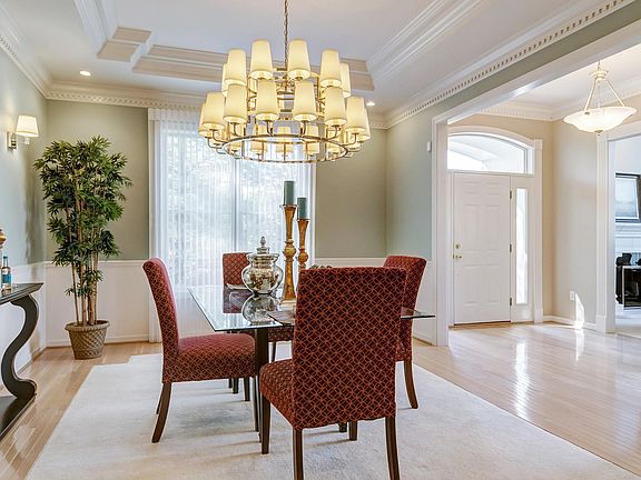 5th image of 12428 Questover Manor Ct