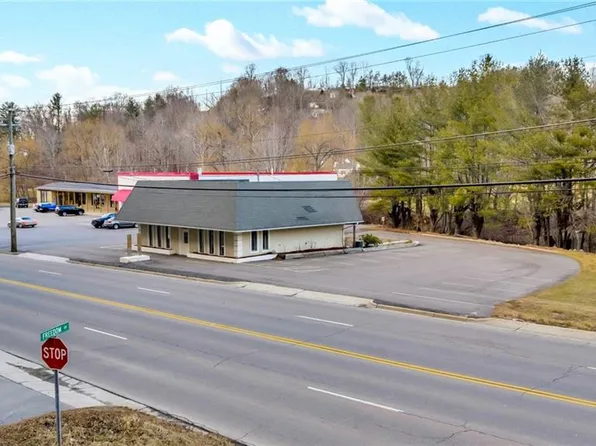 900 Us Highway 221 S, West Jefferson, NC 28694