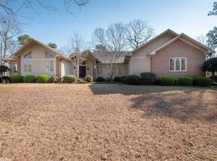 7 Iron Horse Rd, Little Rock, AR 72223