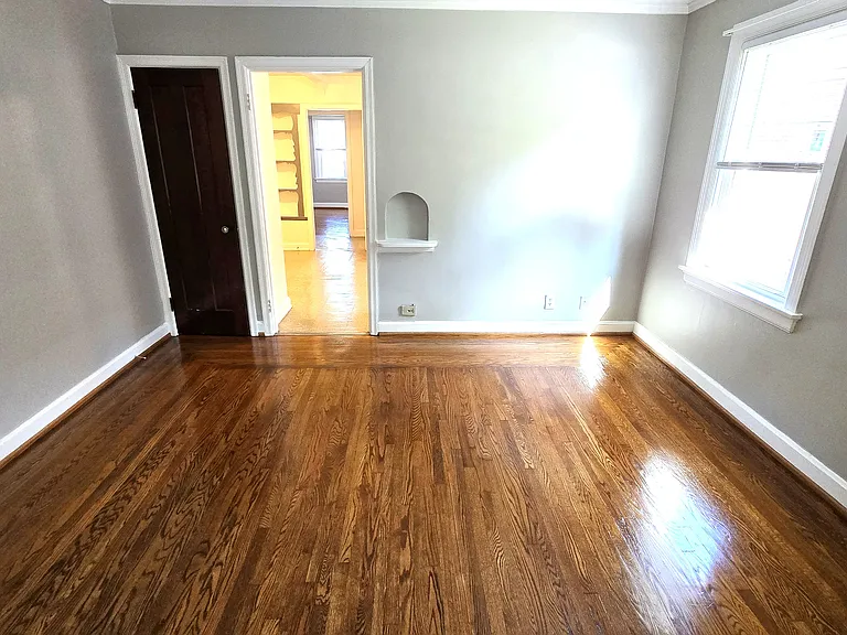 3884 Vine St — Photo 5