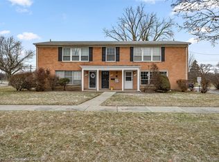 2714 W Thirteen Mile Rd, Royal Oak, MI 48073