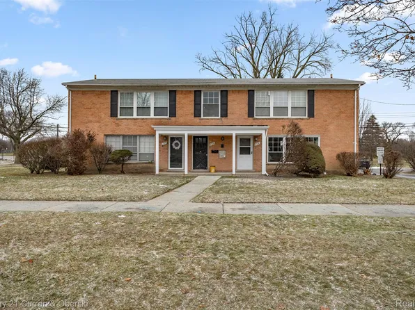2714 W Thirteen Mile Rd, Royal Oak, MI 48073