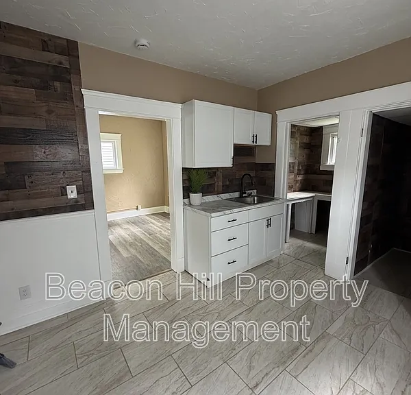 3331 E 145th St — Photo 4