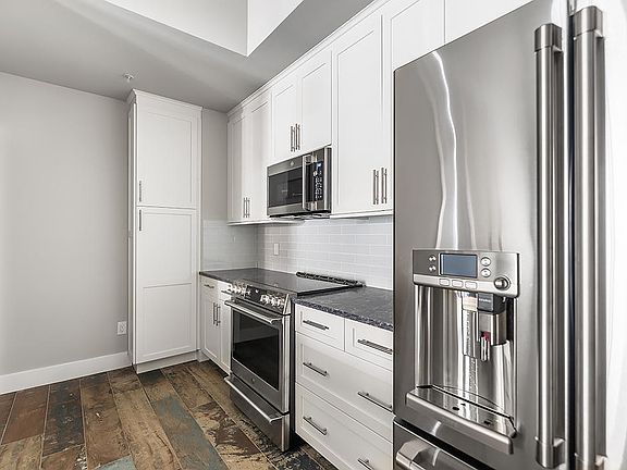 5th image of 600 S Dixie Hwy APT 131
