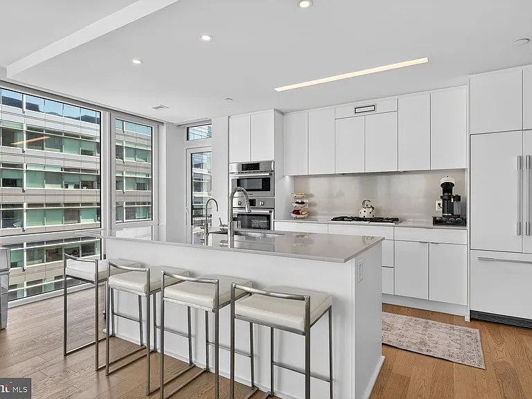 37 L St SE #802 — Photo 3