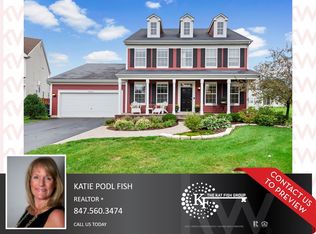 2956 Overbeck Ln, West Chicago, IL