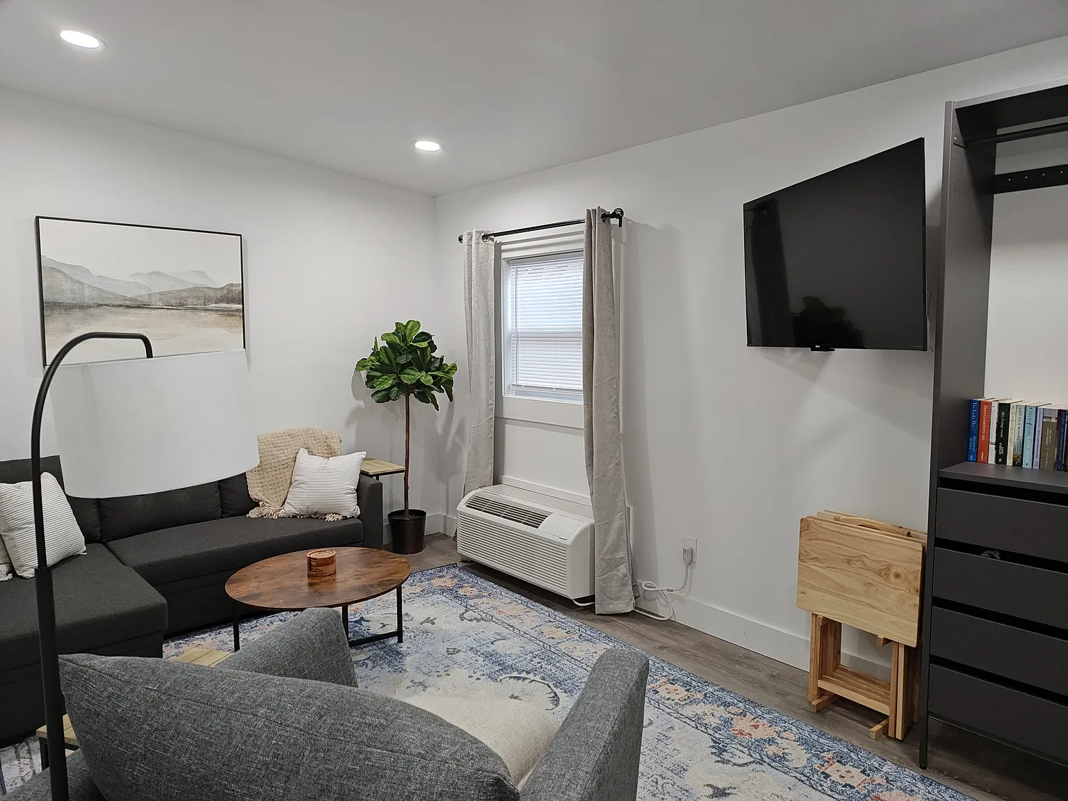 1 bed, 530 sqft, $895 — Photo 2