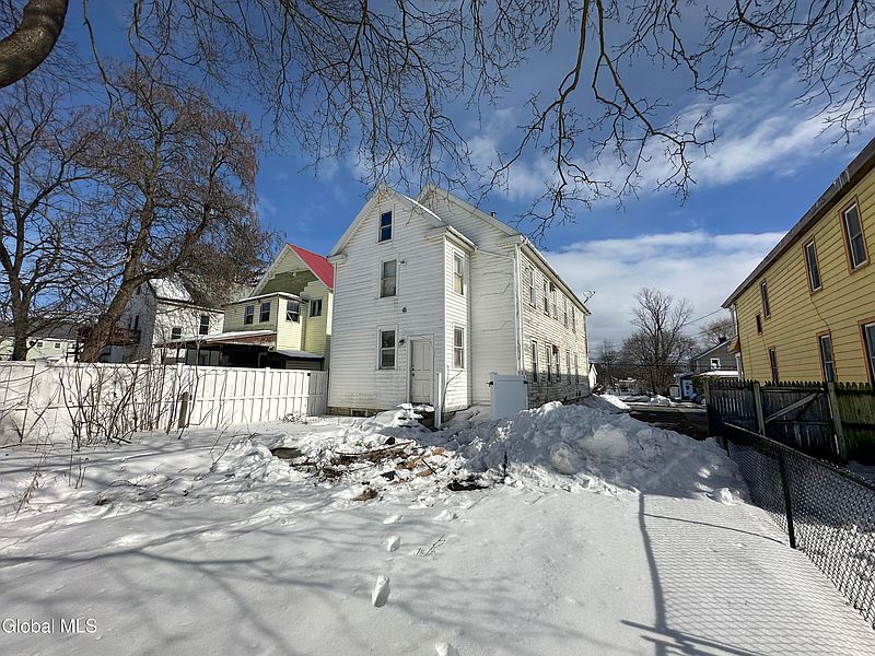 3rd image of 45-47 Van Buren Avenue