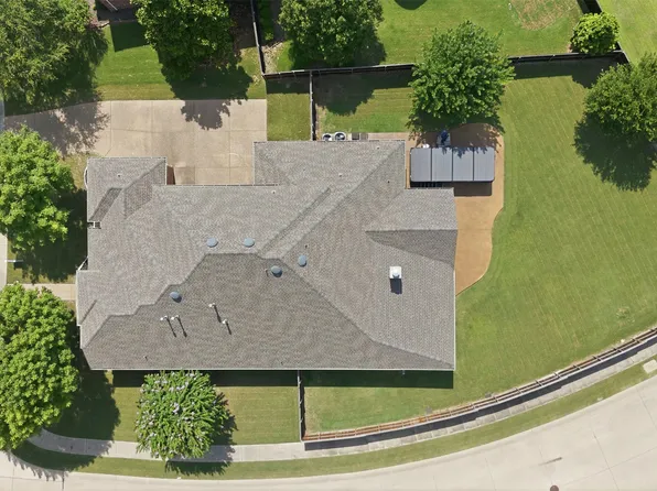 5700 Waterford Ln, McKinney, TX 75071