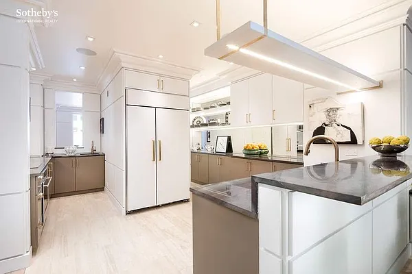 Sold by Sotheby's International Realty | media 5