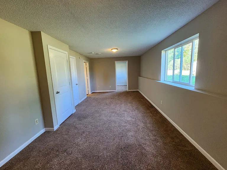433 Eagle Lake Rd S — Photo 7