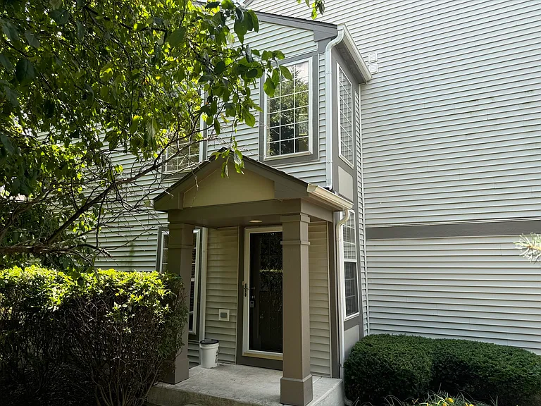 3140 Ollerton Ave — Photo 3