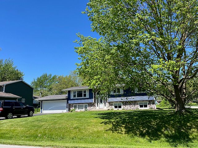 1st image of 3709 Cherry Hill Dr