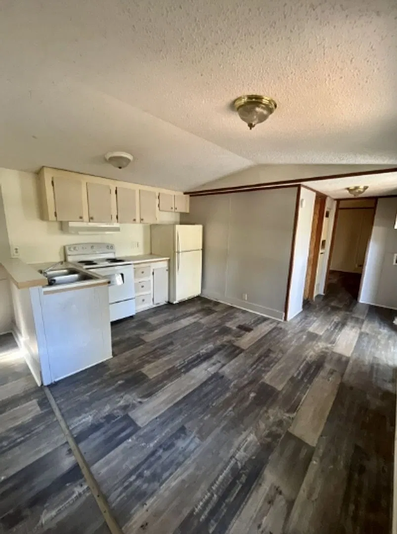 3785 Arnall Dr — Photo 3