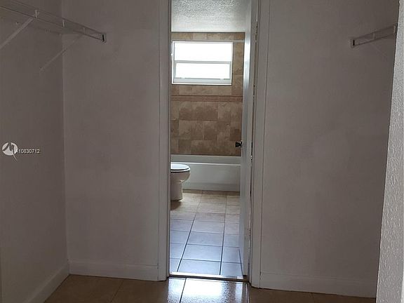 5th image of 9351 Fontainebleau Blvd APT B201