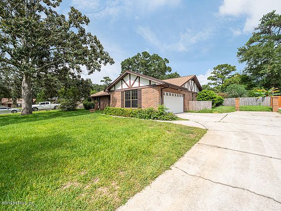 2nd image of 3951 Hill Terrace Dr