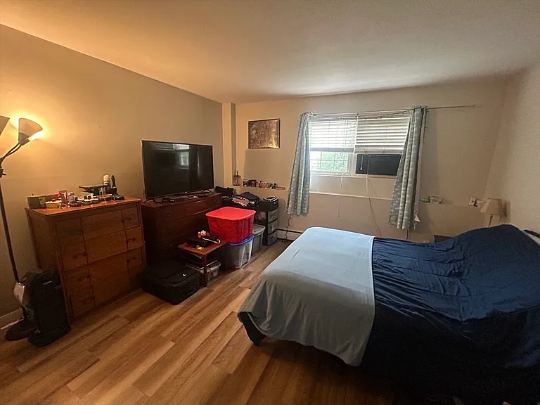 35 Arlington St #1 — Photo 6