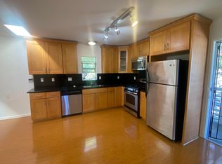 906 Webster St, Palo Alto, CA 94301