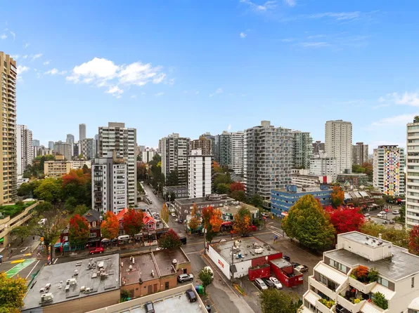 1850 Comox St #1501, Vancouver, BC V6G 1R3