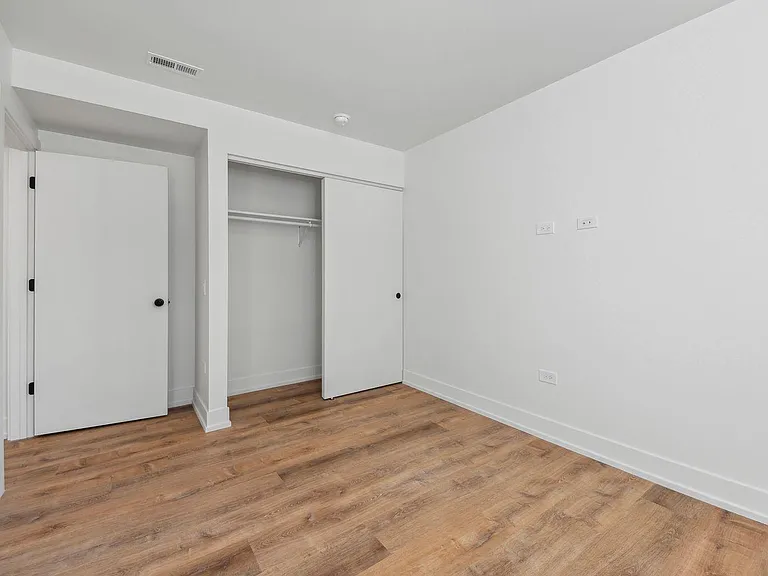 2219 N Hamilton Ave #1 — Photo 14