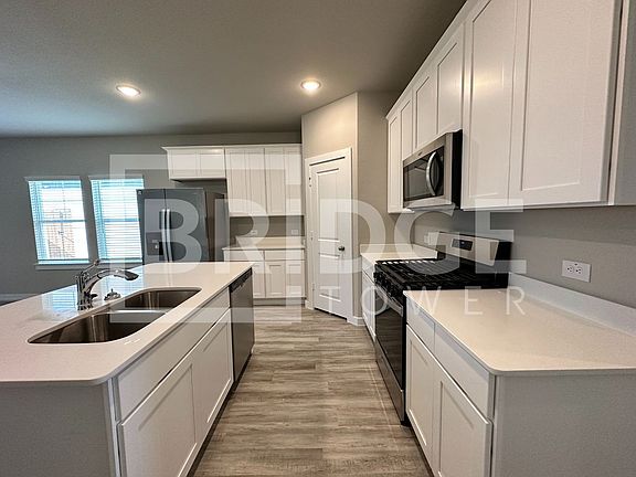 5th image of 4708 Deadwood Dr