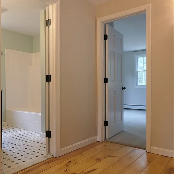 132 S Main St — Photo 10
