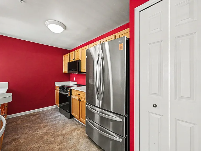 2878 Barclay Way — Photo 4