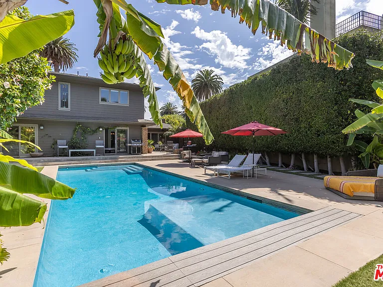11835 S South Park Ave — Photo 23