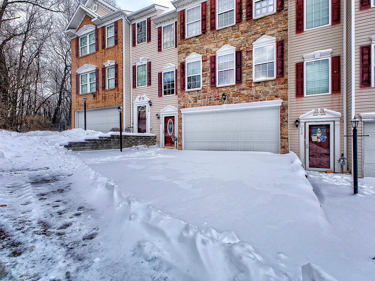 3 bed, 2.5 bath, 1344 sqft, $2,700 — Photo 1