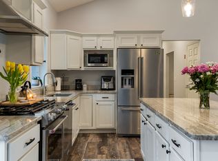 207 Riverbend Rd, Wells, ME 04090