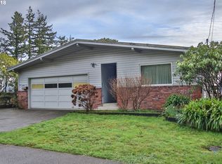 1260 N 10th St, Coos Bay, OR