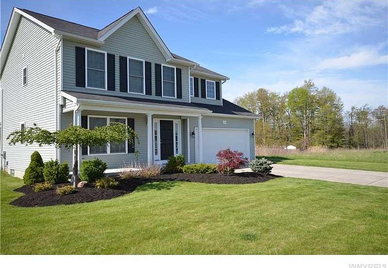 1st image of 213 Whitney Pl