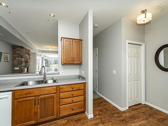 3rd image of 1862 Tiffany Cove Ln SW