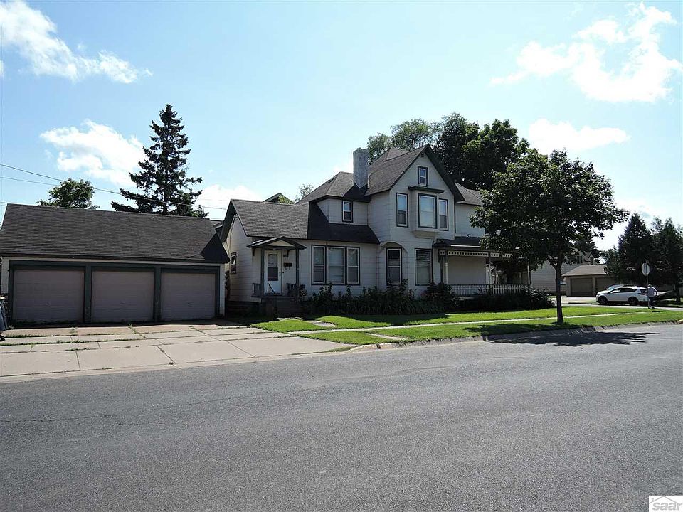 1st image of 300 5th Ave E