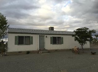 11975 Buckwheat Rd, Phelan, CA 92371