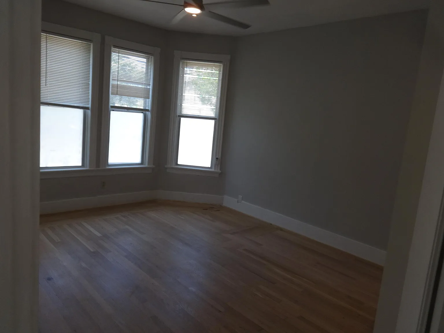 2 bed, 900 sqft, $2,450 — Photo 3