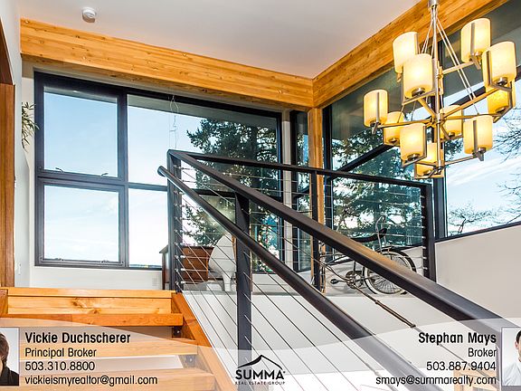 2-story atrium passive solar