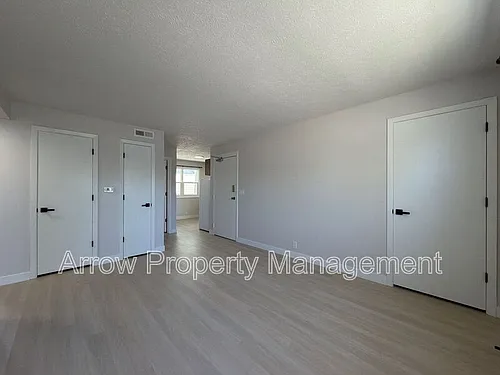 3609 N 60th St #7 Photo 1