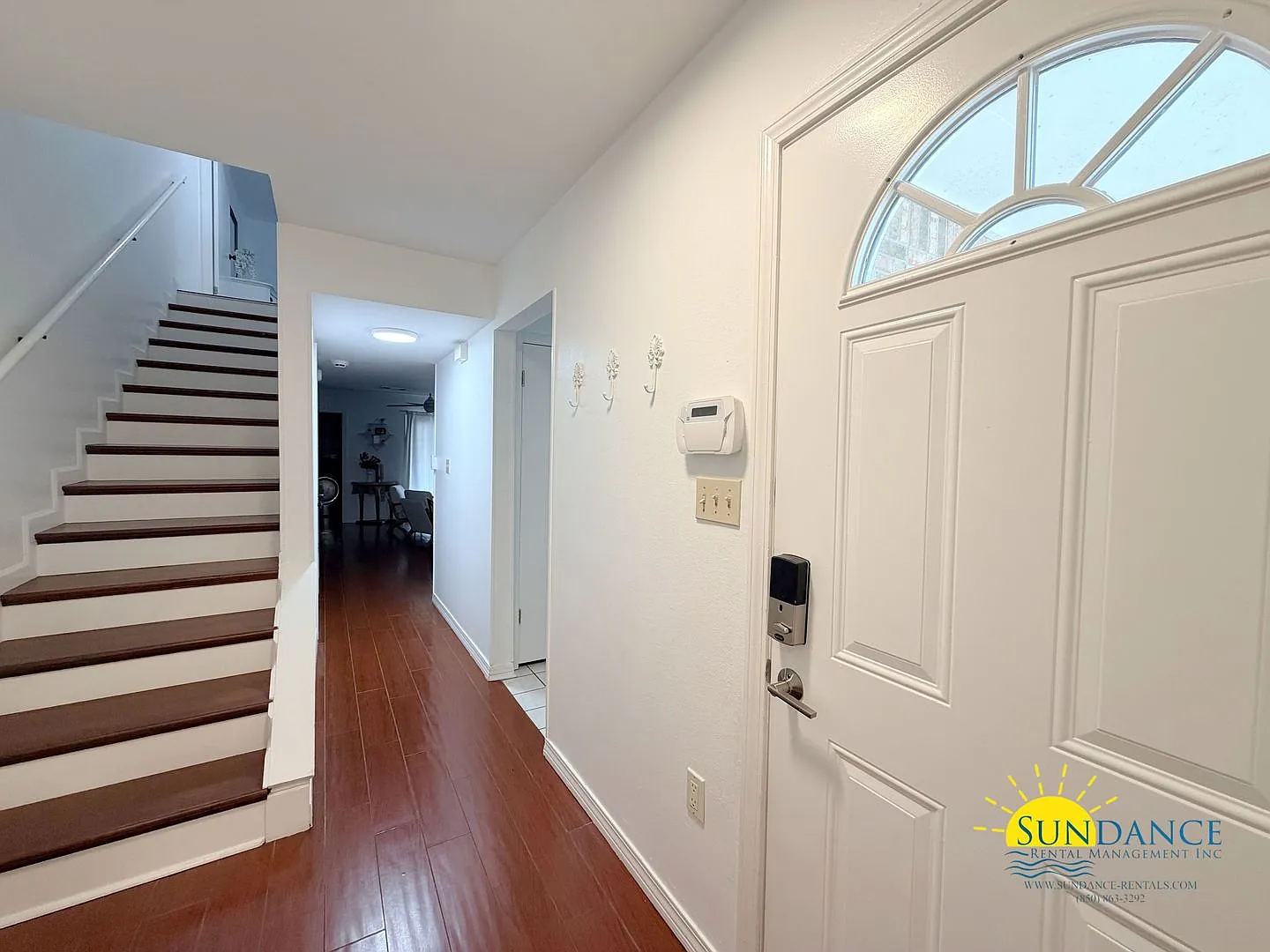 Stunning 2-Bedroom Townhouse in Fort Walton Beach! — Photo 2